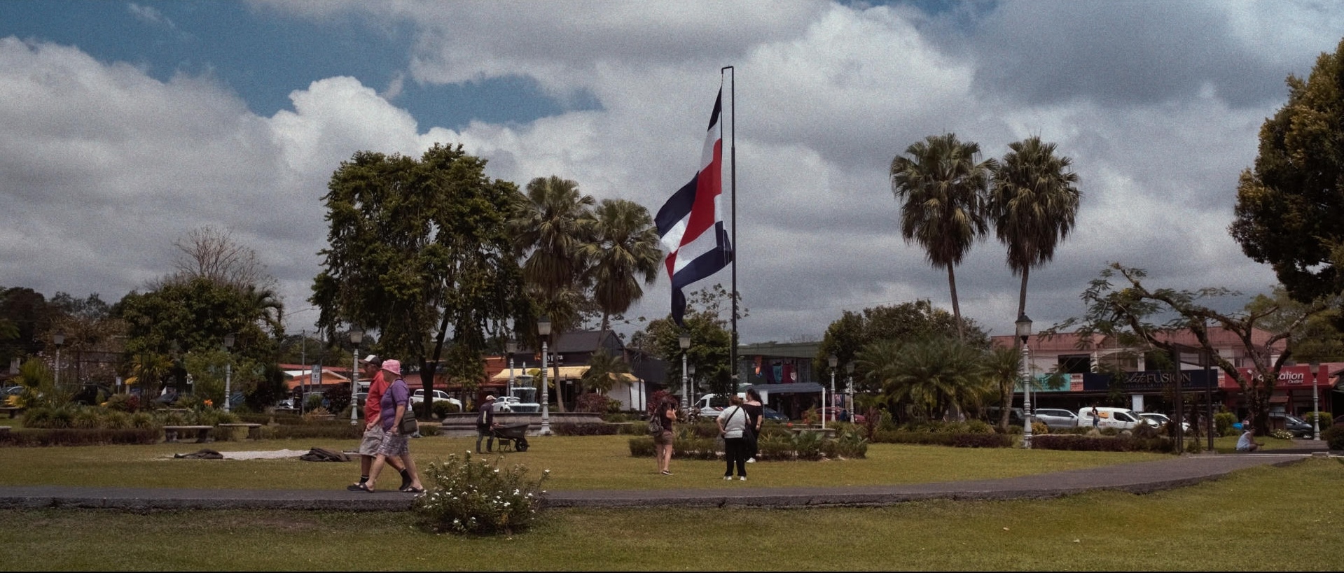 La Fortuna town square with Costa Rican flag
